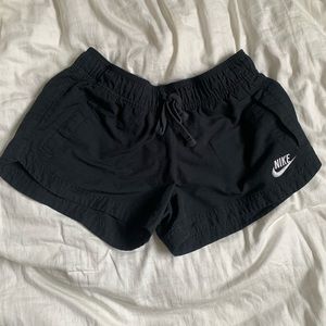 Vintage Nike Sportswear shorts